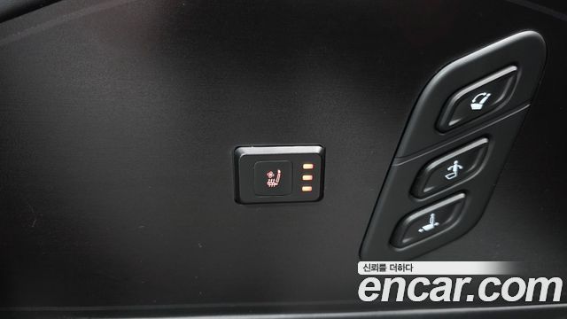 Cadillac Escalade (V) 6.2 ESV ESV Sports Platinum 2021 — фото 17