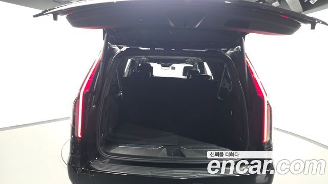 Cadillac Escalade (V) 6.2 ESV ESV Sports Platinum 2021 — фото 20