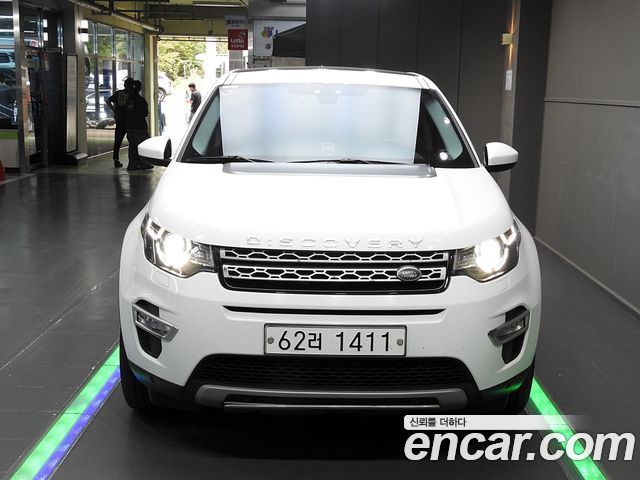 Land Rover Discovery Sport 2.0 TD4 HSE Luxury 2017 — фото 3