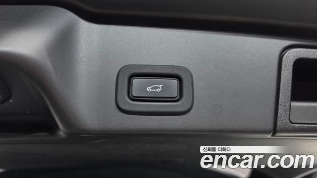 Land Rover Range Rover Evoque (II) D150 S 2020 — фото 17