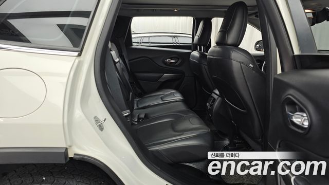 Jeep Cherokee (KL) 2.4 Longitude AWD 2019 — фото 12