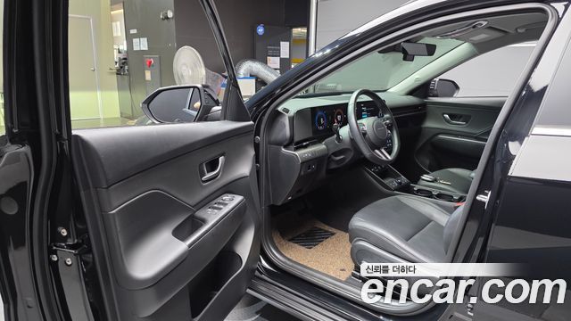 Hyundai Kona (SX2) Gasoline 1.6 Turbo 2WD Premium 2023 — фото 10