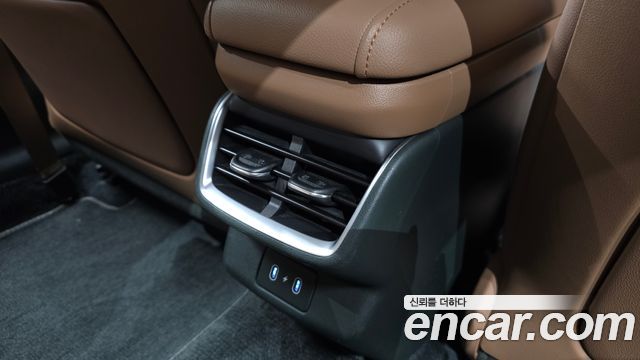 Hyundai Grandeur (GN7) 2,5 Gasoline 2WD Exclusive 2023 — фото 30