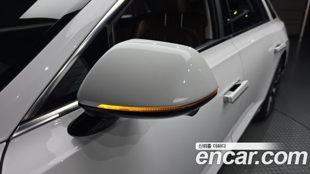 Hyundai Grandeur (GN7) 2,5 Gasoline 2WD Exclusive 2023 — фото 31