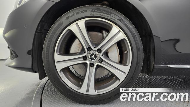 Mercedes-Benz E-Class (W213) E300 Avantgarde 2019 — фото 5