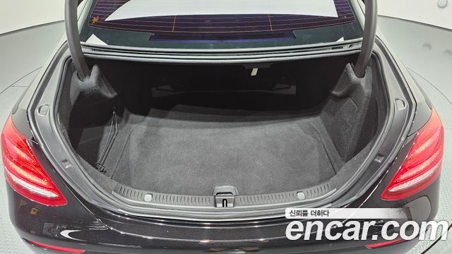 Mercedes-Benz E-Class (W213) E300 Avantgarde 2019 — фото 17