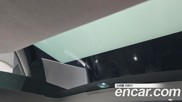 Tesla Model 3 RWD 2025 — фото 19