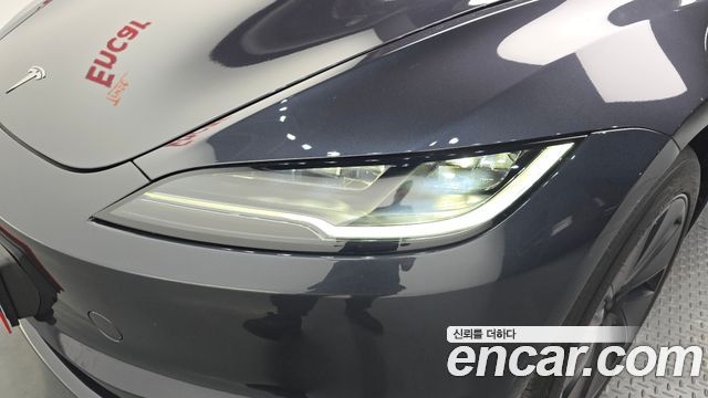 Tesla Model 3 RWD 2025 — фото 22