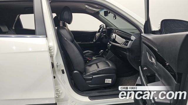 KG Mobility (SsangYong) Beautiful Korando Gasoline 1.5 2WD C5 2021 — фото 26