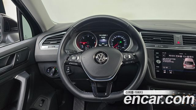 Volkswagen Tiguan (II) 2.0 TDI Prestige 2018 — фото 13