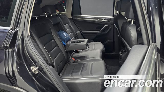 Volkswagen Tiguan (II) 2.0 TDI Prestige 2018 — фото 26