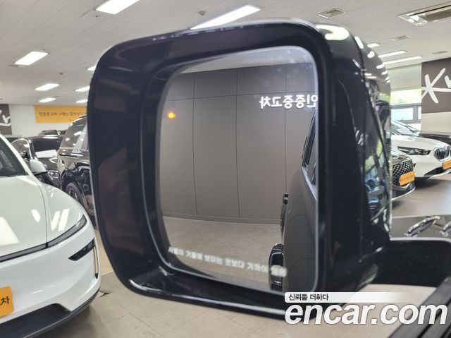 Land Rover Defender (L663) 110 P300 X-Dynamic SE 2025 — фото 3