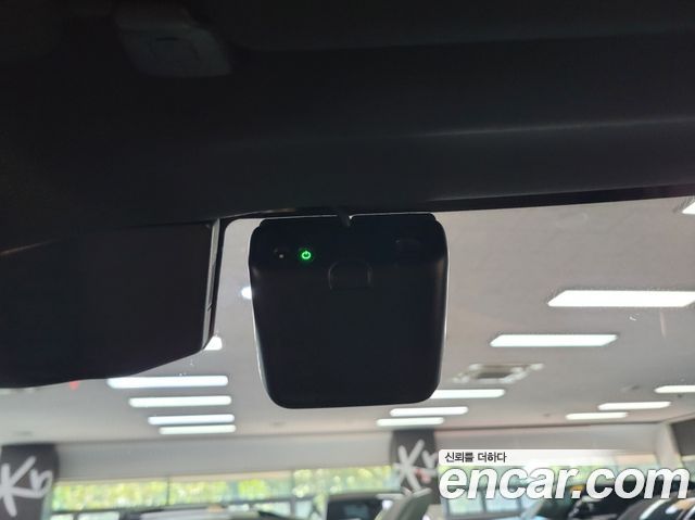 Land Rover Defender (L663) 110 P300 X-Dynamic SE 2025 — фото 10