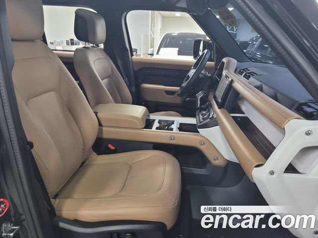 Land Rover Defender (L663) 110 P300 X-Dynamic SE 2025 — фото 21