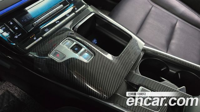 Hyundai Grandeur (IG) 3.0 LPi Rent Car Modern 2020 — фото 9