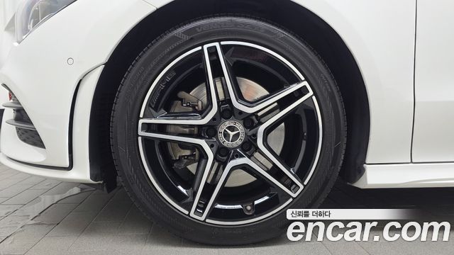 Mercedes-Benz CLA-Class (C118) CLA250 4MATIC 2023 — фото 5