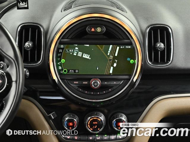 MINI Cooper SD Countryman ALL4 2nd 2018 — фото 18