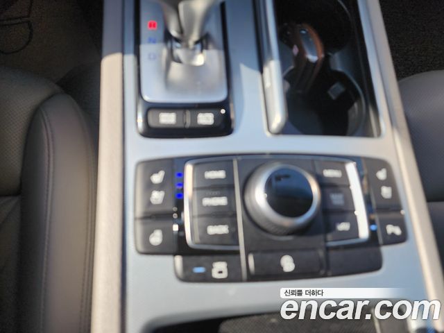 Genesis G80 3.3 GDI AWD Premium Luxury 2017 — фото 20