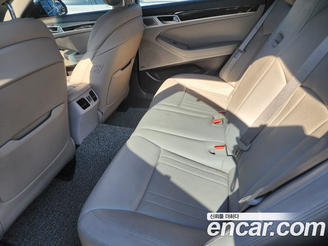 Genesis G80 3.3 GDI AWD Premium Luxury 2017 — фото 23