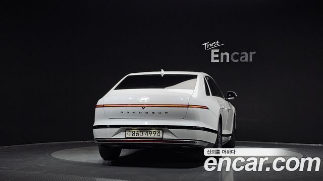 Hyundai Grandeur (GN7) 2,5 Gasoline 2WD Exclusive 2023 — фото 4