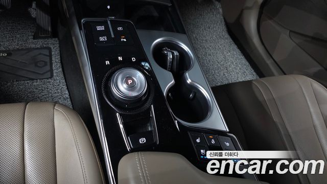 Kia K8 2.5 Gasoline 2WD Noblesse 2023 — фото 9