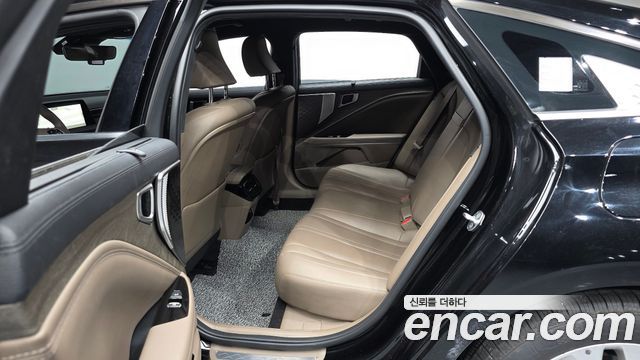 Kia K8 2.5 Gasoline 2WD Noblesse 2023 — фото 12