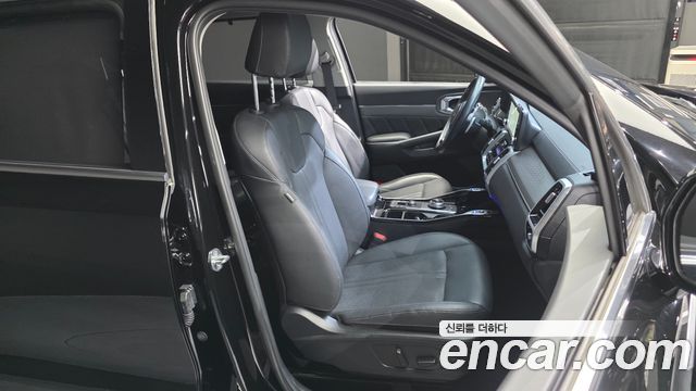 Kia Sorento (IV) Gasoline 2.5T 2WD Noblesse 2023 — фото 11