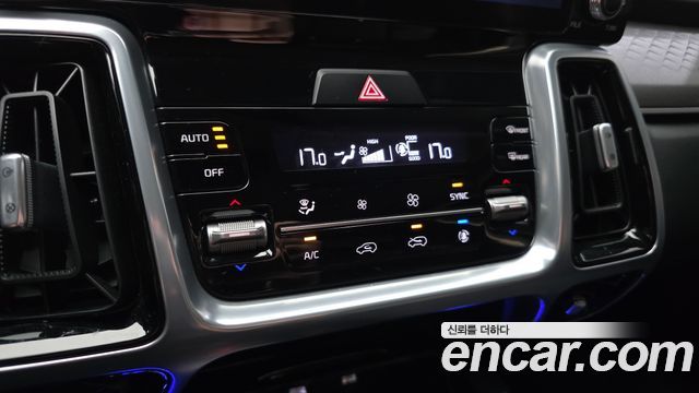 Kia Sorento (IV) Gasoline 2.5T 2WD Noblesse 2023 — фото 28