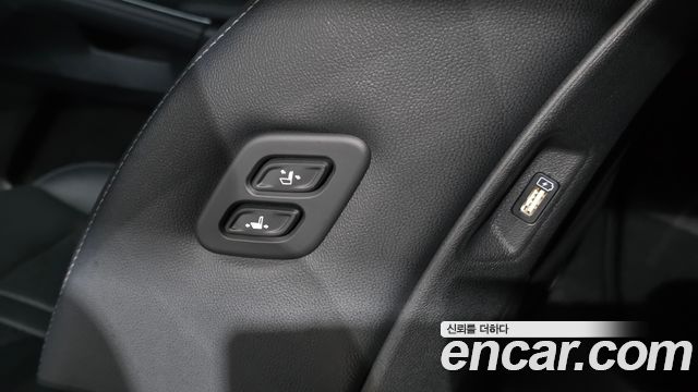 Kia Sorento (IV) Gasoline 2.5T 2WD Noblesse 2023 — фото 32
