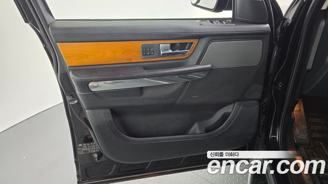 Land Rover Range Rover Sport V8 5.0 SC HSE 2011 — фото 24