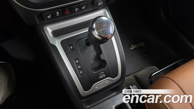 Jeep Compass 2.4 Limited 1st 2015 — фото 9