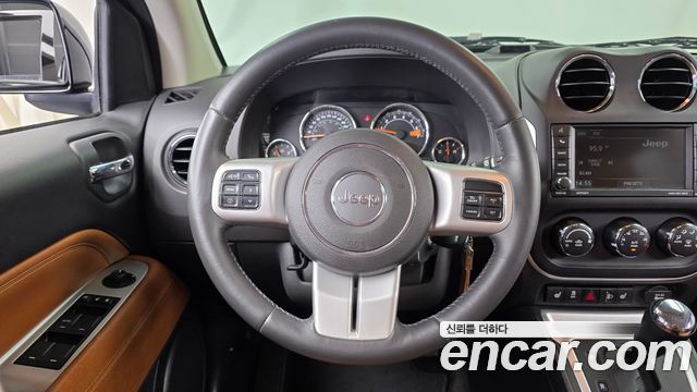 Jeep Compass 2.4 Limited 1st 2015 — фото 13