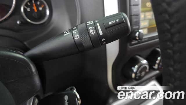 Jeep Compass 2.4 Limited 1st 2015 — фото 19