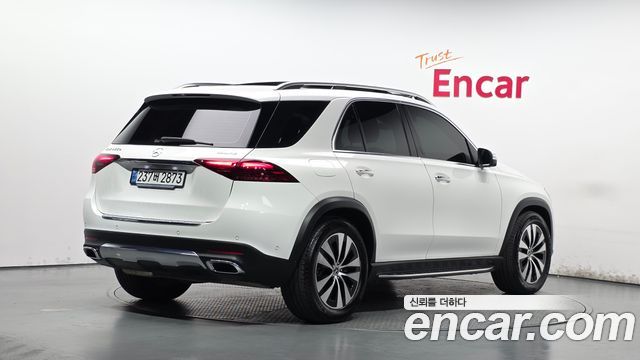 Mercedes-Benz GLE-Class (W167) GLE300d 4MATIC 2024 — фото 2