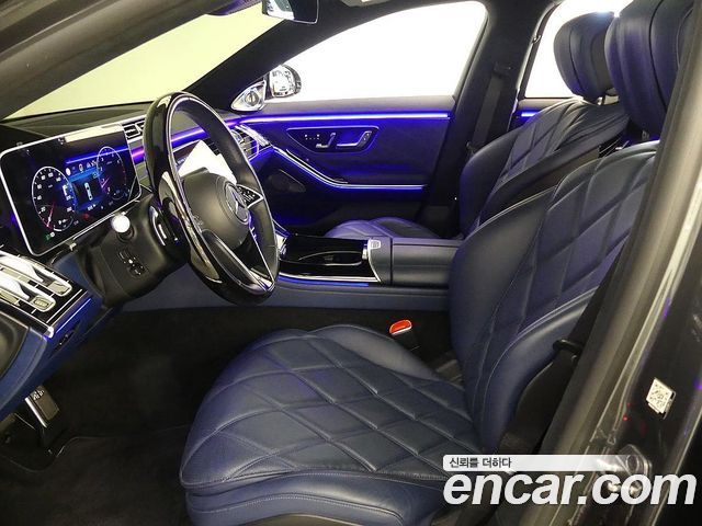 Mercedes-Benz S-Class (W223) Maybach S580 4MATIC Metropolitan Nightwalk 2022 — фото 6