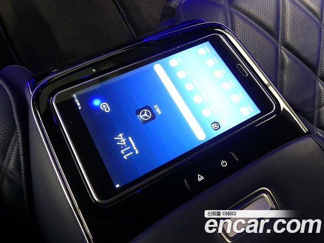 Mercedes-Benz S-Class (W223) Maybach S580 4MATIC Metropolitan Nightwalk 2022 — фото 22