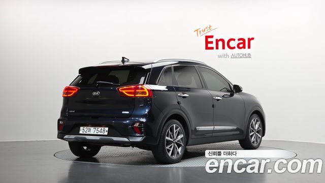 Kia Niro 1.6 HEV Noblesse Special 2020 — фото 2
