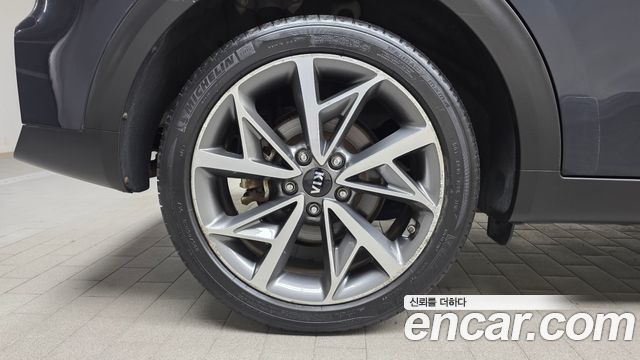 Kia Niro 1.6 HEV Noblesse Special 2020 — фото 5
