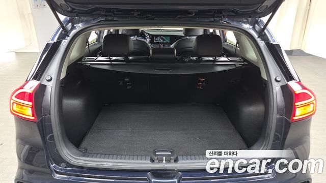 Kia Niro 1.6 HEV Noblesse Special 2020 — фото 18