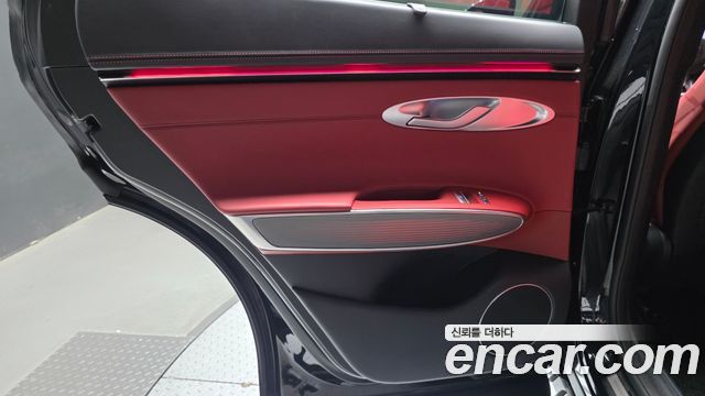 Genesis GV70 2.5T Gasoline 2WD 2025 — фото 25