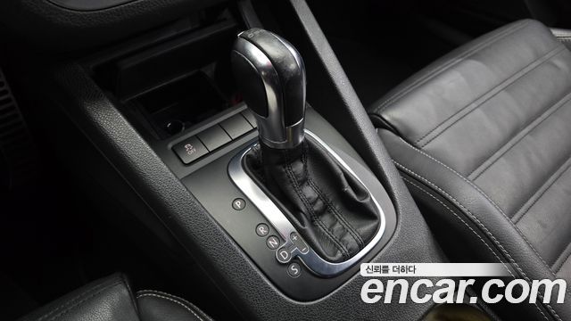 Volkswagen Scirocco 2.0 TDI R-Line 2012 — фото 9