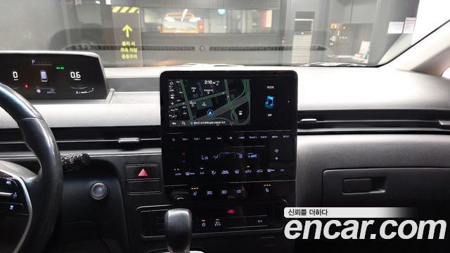 Hyundai Staria L3.5  Kinder Safety Car 13-Seater 2023 — фото 15