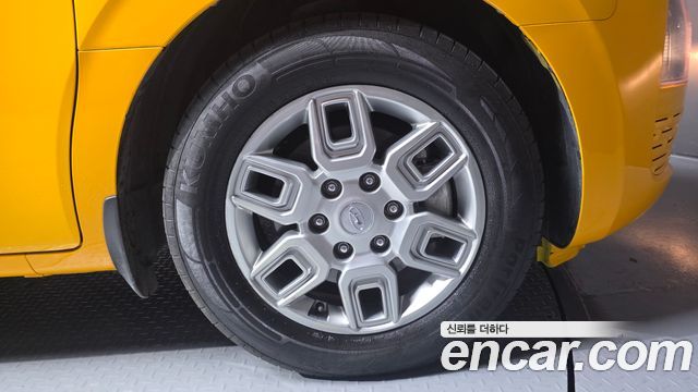 Hyundai Staria L3.5  Kinder Safety Car 13-Seater 2023 — фото 21