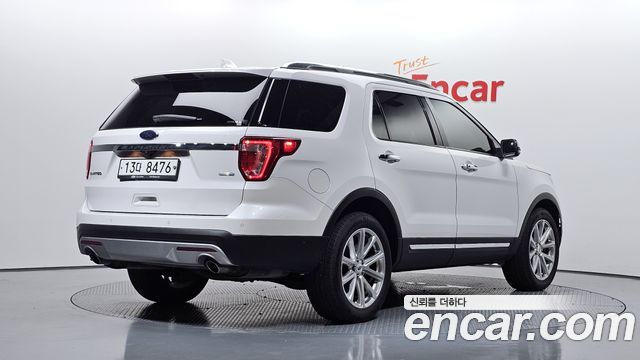 Ford Explorer 2.3 Limited 4WD 5th 2017 — фото 2