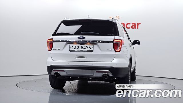 Ford Explorer 2.3 Limited 4WD 5th 2017 — фото 4