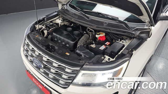 Ford Explorer 2.3 Limited 4WD 5th 2017 — фото 6