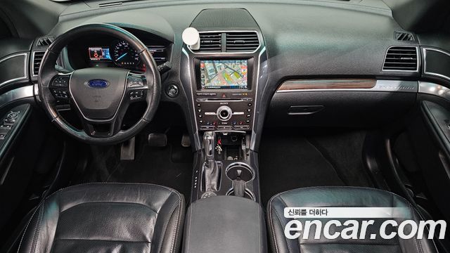 Ford Explorer 2.3 Limited 4WD 5th 2017 — фото 7