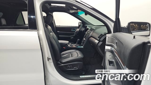 Ford Explorer 2.3 Limited 4WD 5th 2017 — фото 11