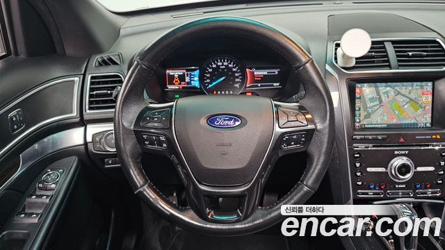 Ford Explorer 2.3 Limited 4WD 5th 2017 — фото 14