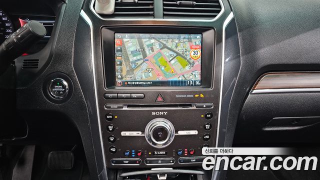 Ford Explorer 2.3 Limited 4WD 5th 2017 — фото 15